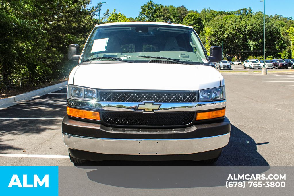 Used 2025 White Chevrolet LT image 10