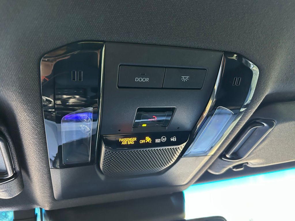 Thumbnail: 2025 Toyota Land Cruiser - 30