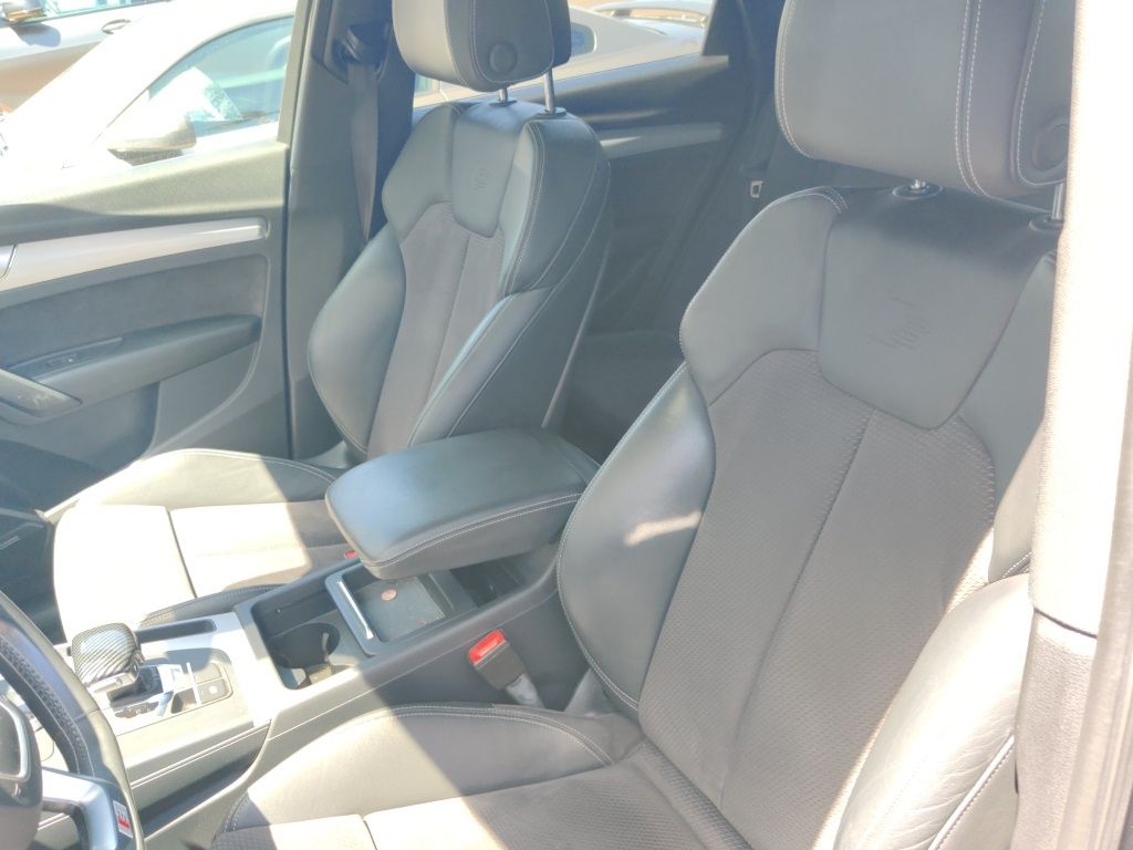 Thumbnail: 2018 Audi SQ5 - 6