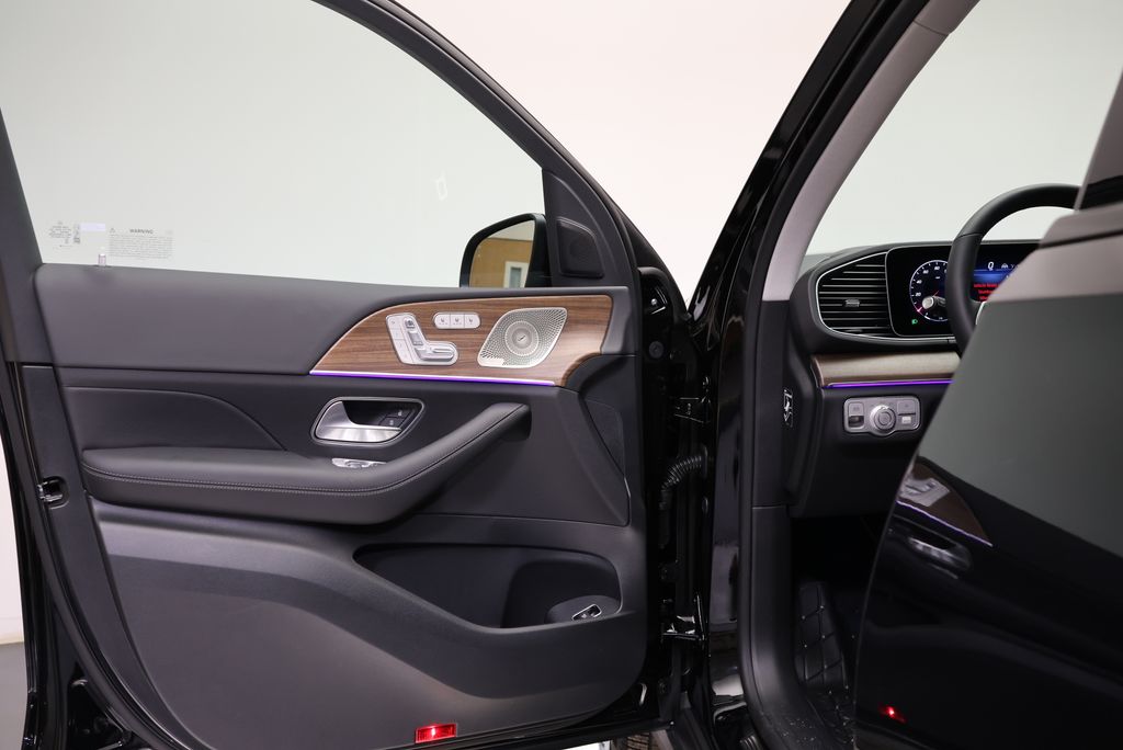 Thumbnail: 2026 Mercedes-Benz GLE - 31