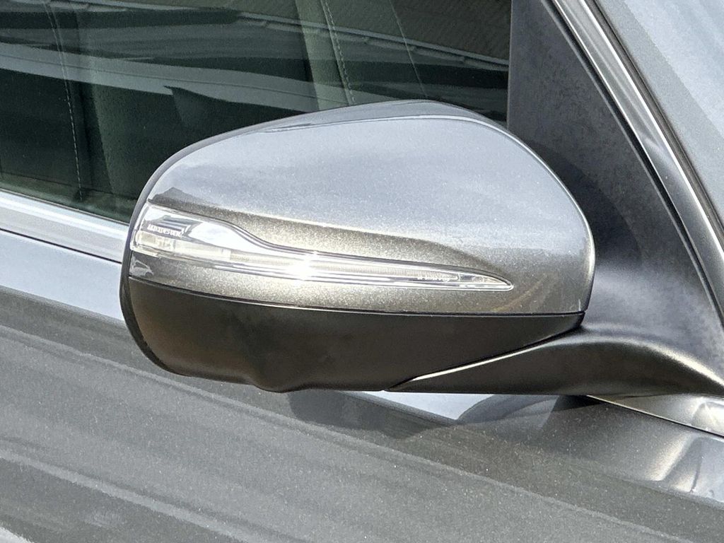 Thumbnail: 2022 Mercedes-Benz GLE - 6