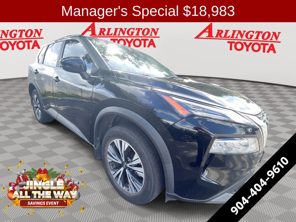 2022 Nissan Rogue SV's photo