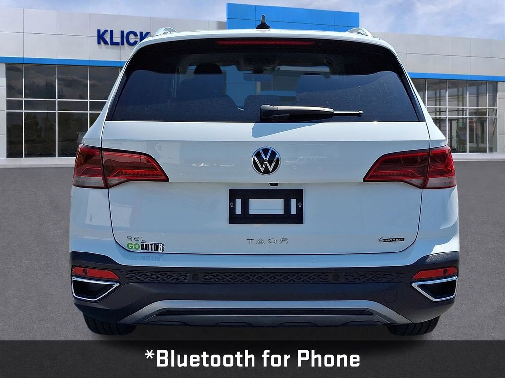 2022 Volkswagen Taos 1.5T SEL White at Subaru and VW of Moon Township