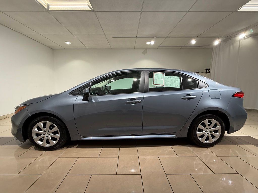 Thumbnail: 2025 Toyota Corolla - 2