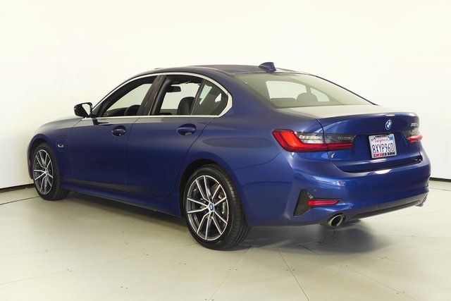 2022 BMW 3 Series 330e iPerformance 9