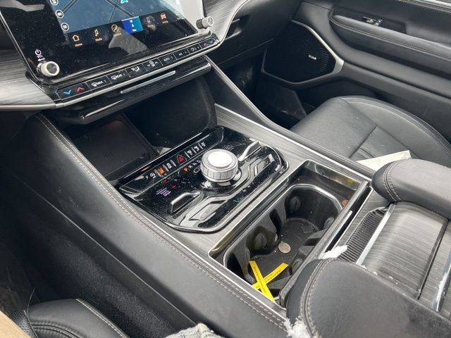 2023 Wagoneer L Wagoneer L