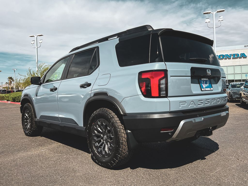 View vehicle photo 7