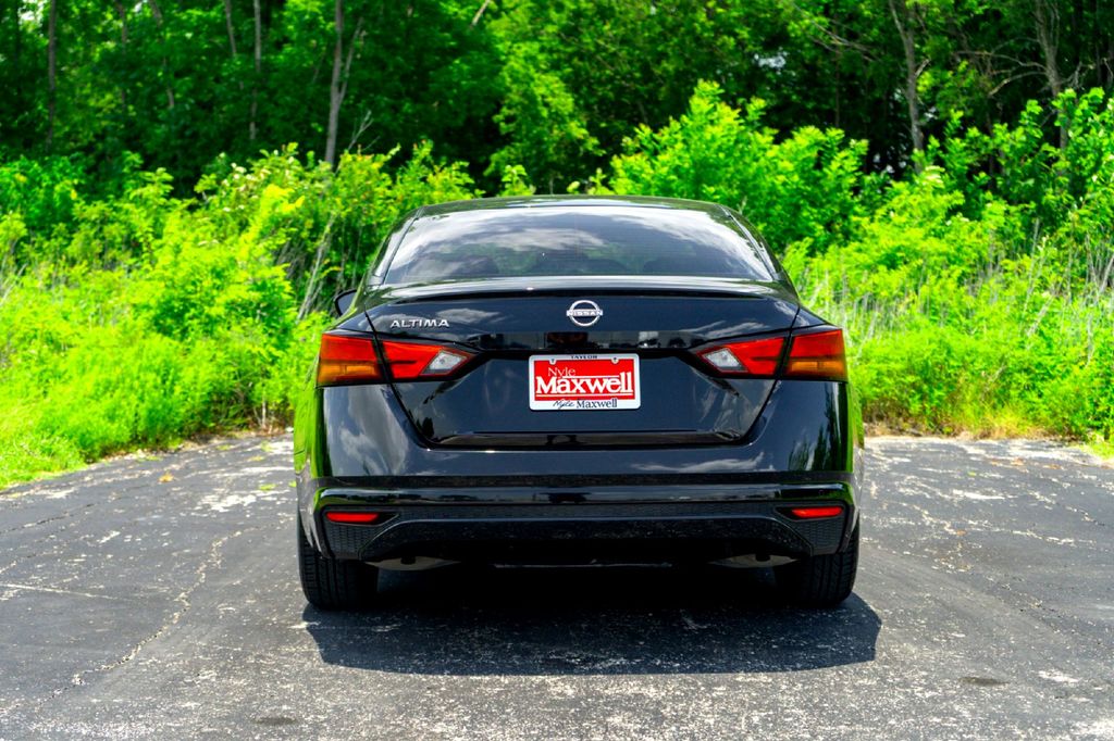 Used Car 2024 Nissan Altima  2.5 S For Sale Under $20,000 In Taylor, Texas