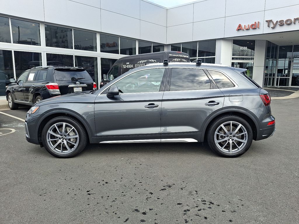 Thumbnail: 2021 Audi Q5 - 7