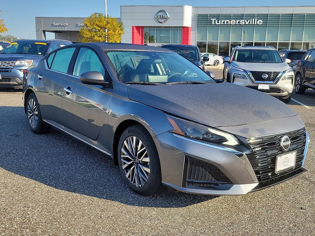 Thumbnail: 2025 Nissan Altima - 2