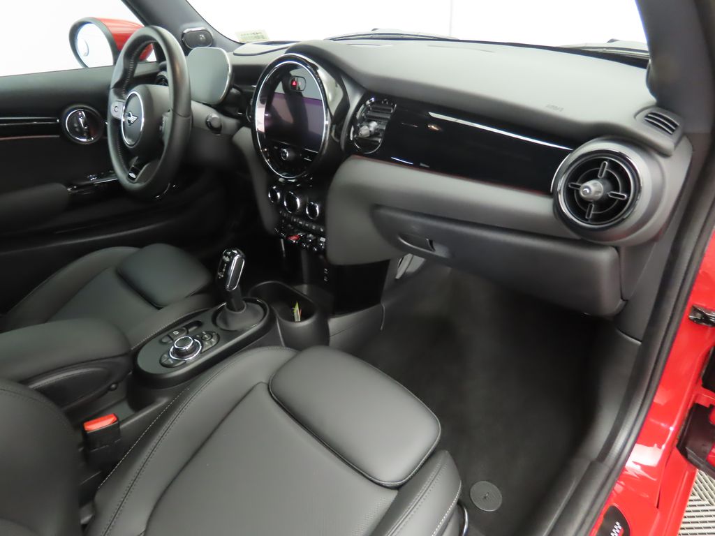 Thumbnail: 2023 MINI Cooper - 18