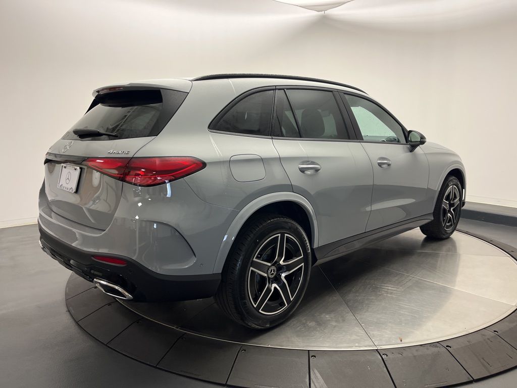 Thumbnail: 2026 Mercedes-Benz GLC - 7