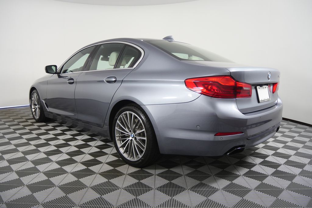 Thumbnail: 2019 BMW 5 Series - 5