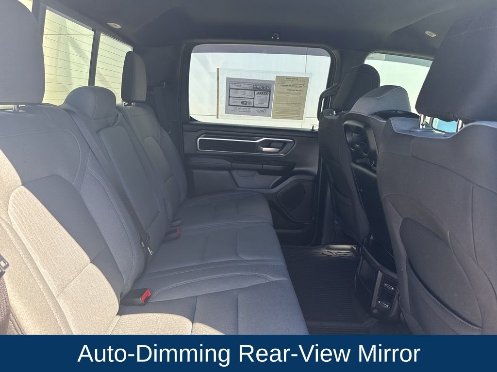 2023 Ram 1500 Big Horn Crew Cab 4x2 5'7" Box