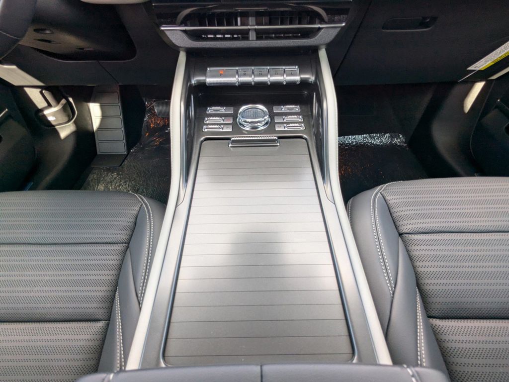 2025 Lincoln Nautilus Reserve