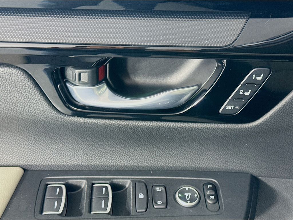 Used Car 2023 Honda Cr-v  Ex-l For Sale Under $30,000 In Austin, Texas