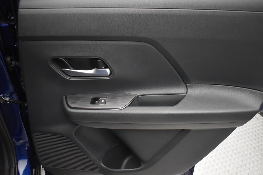 Thumbnail: 2026 Nissan Kicks - 27