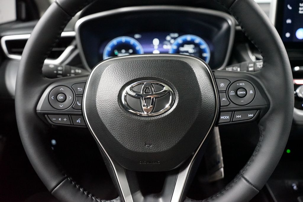 Thumbnail: 2026 Toyota Corolla Cross - 12