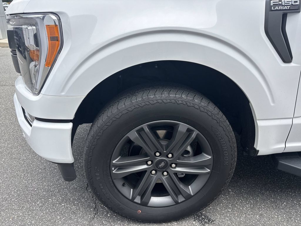 Used 2023 Oxford White Ford Lariat image 18