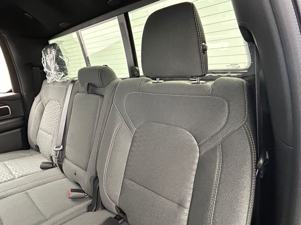 New 2026 Granite Crystal Metallic Clearcoat Ram Big Horn/Lone Star image 25