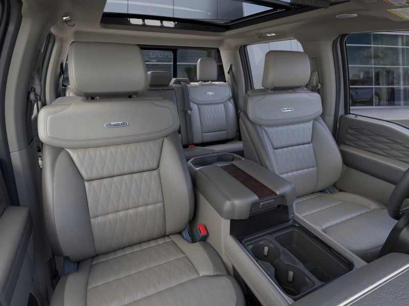 2025 Ford F-450 Super Duty Platinum