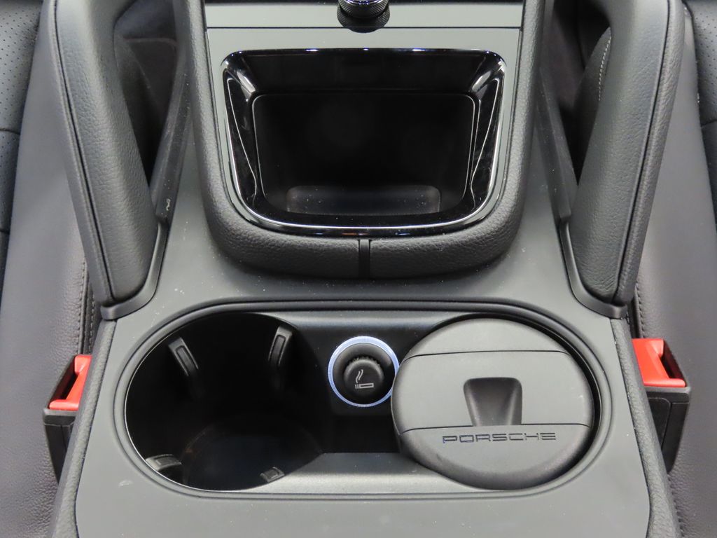 Thumbnail: 2024 Porsche Cayenne - 29