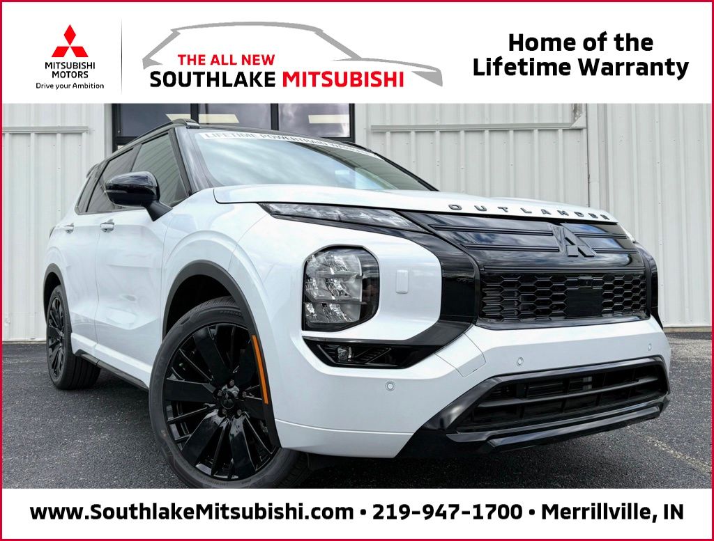 Diamond White 2026 Mitsubishi Outlander SUV / Crossover Front-Wheel Drive Continuously Variable Transmission