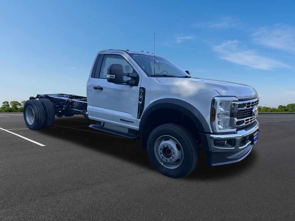 New 2025 Ford Super Duty F-600 Chassis Regular Cab (DRW) 169" Wheelbase XL