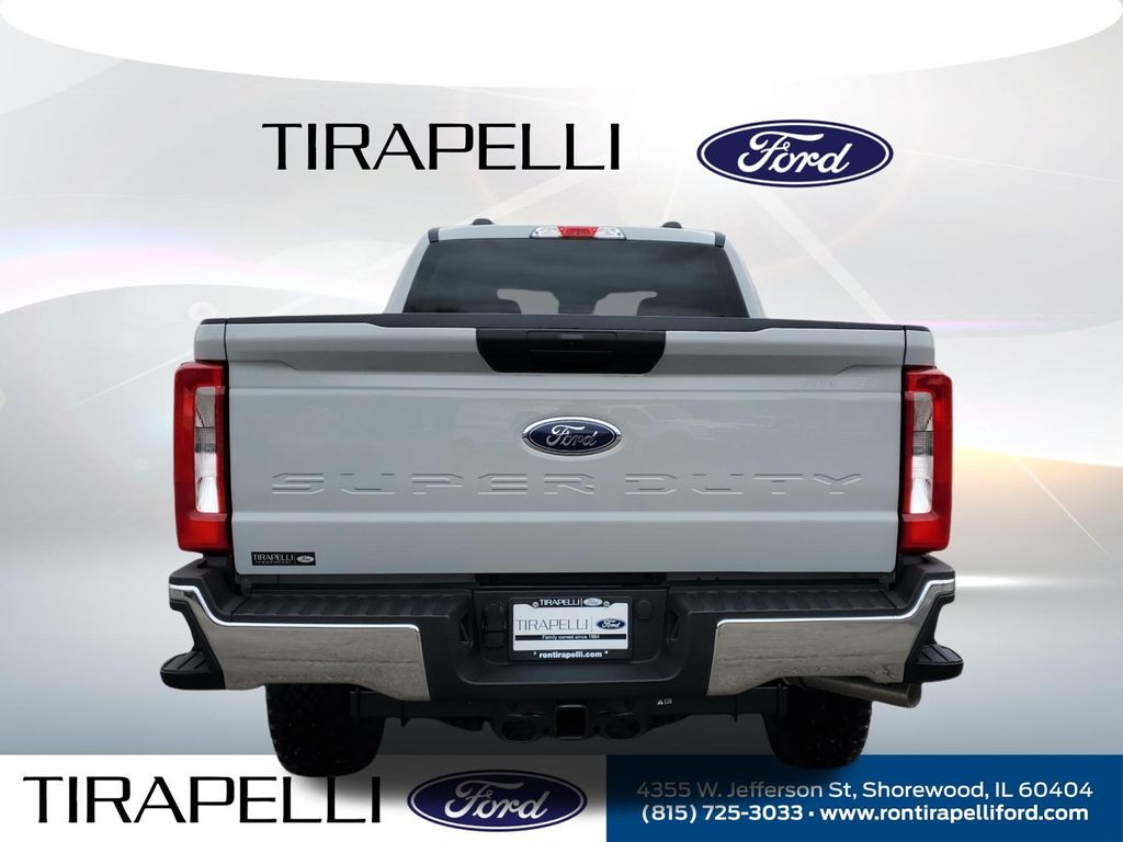 New 2026 White Ford XLT image 9