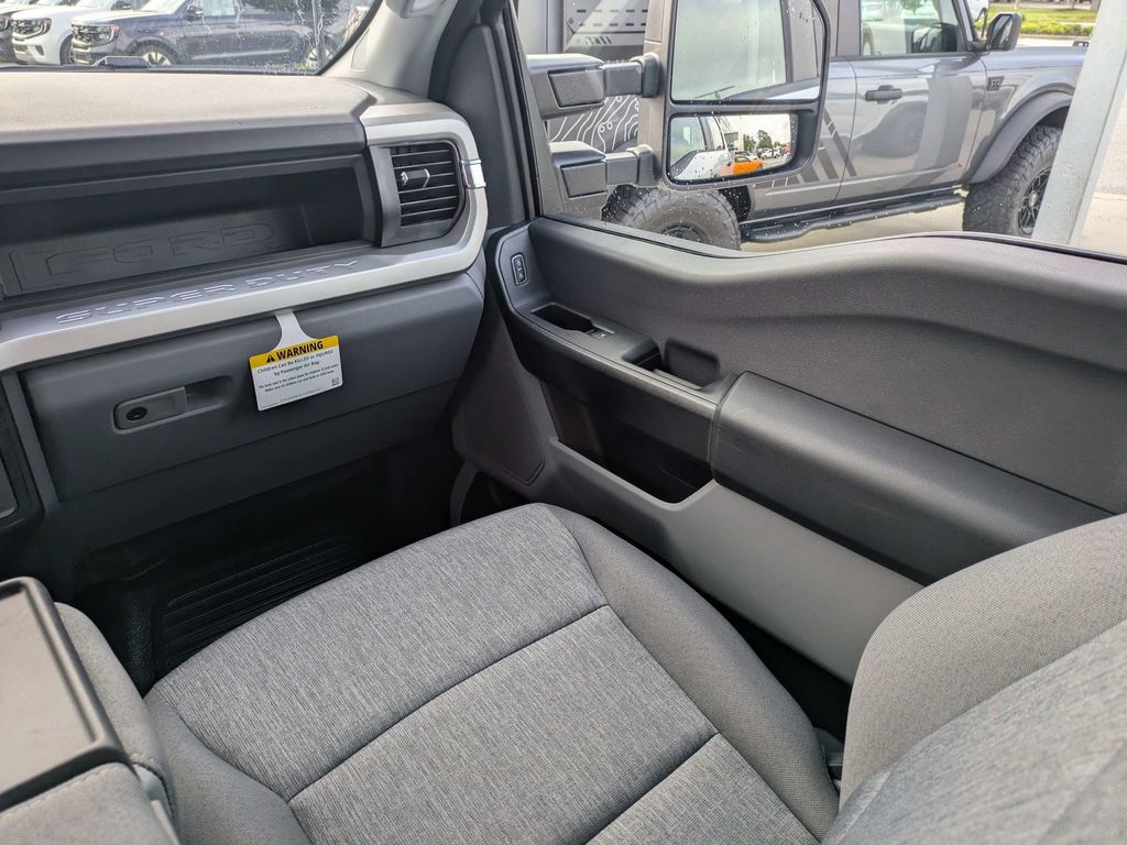 2027 Ford F-250 Super Duty XL