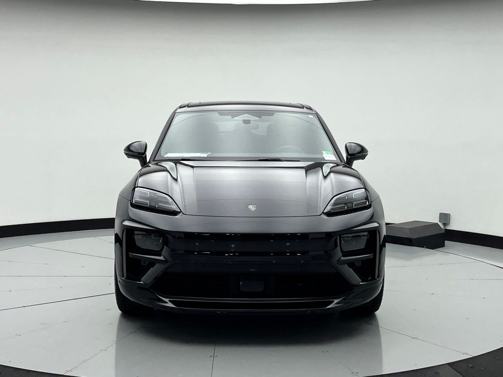 Thumbnail: 2025 Porsche Macan - 6