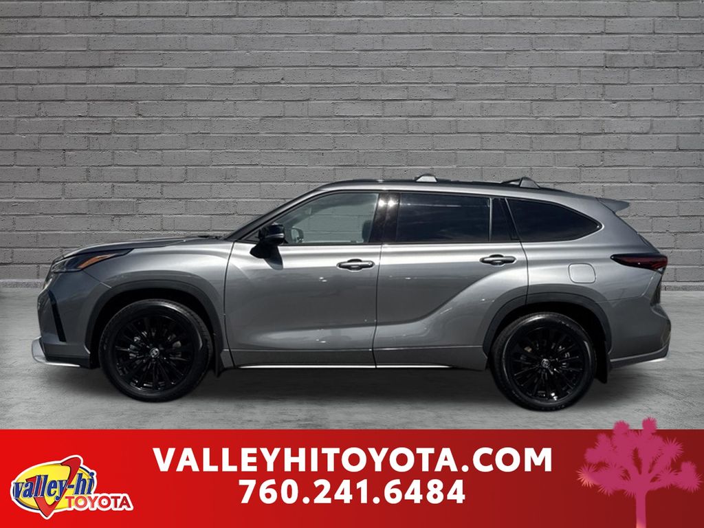 Heavy Metallic 2026 Toyota Highlander SUV / Crossover All-Wheel Drive 8-Speed Automatic