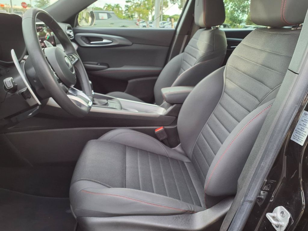 Used 2024 Dodge Hornet SUV