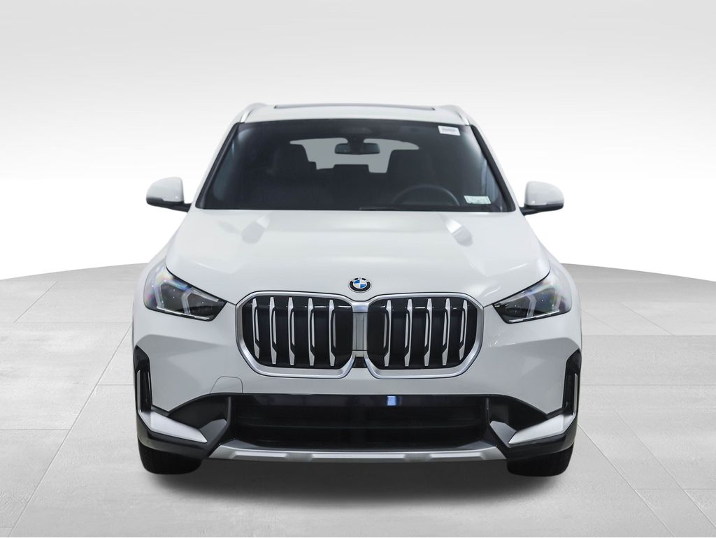 Thumbnail: 2025 BMW X1 - 8