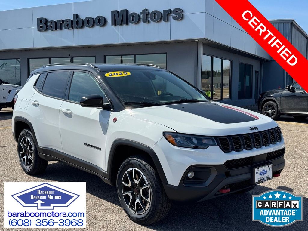 Bright White Clearcoat 2025 Jeep Compass Trailhawk 4WD SUV / Crossover Four-Wheel Drive 8-Speed Automatic