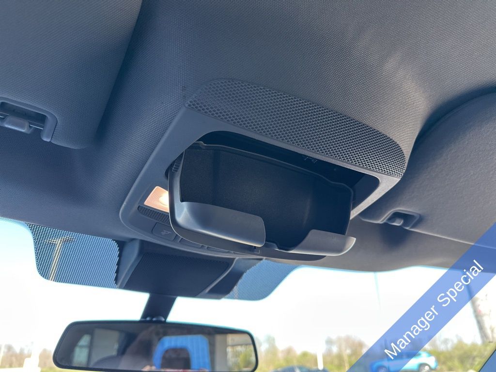 2019 Ford F-150 XLT photo