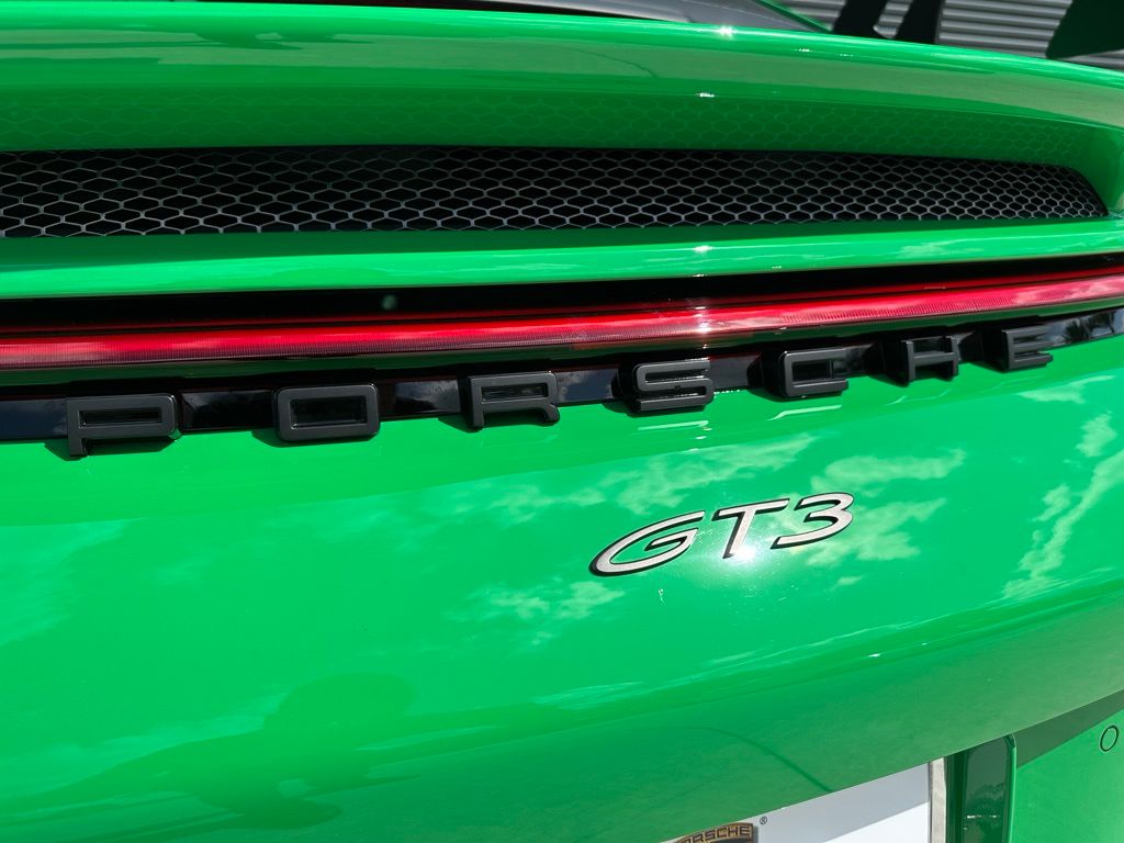 2022 Porsche 911 GT3 12