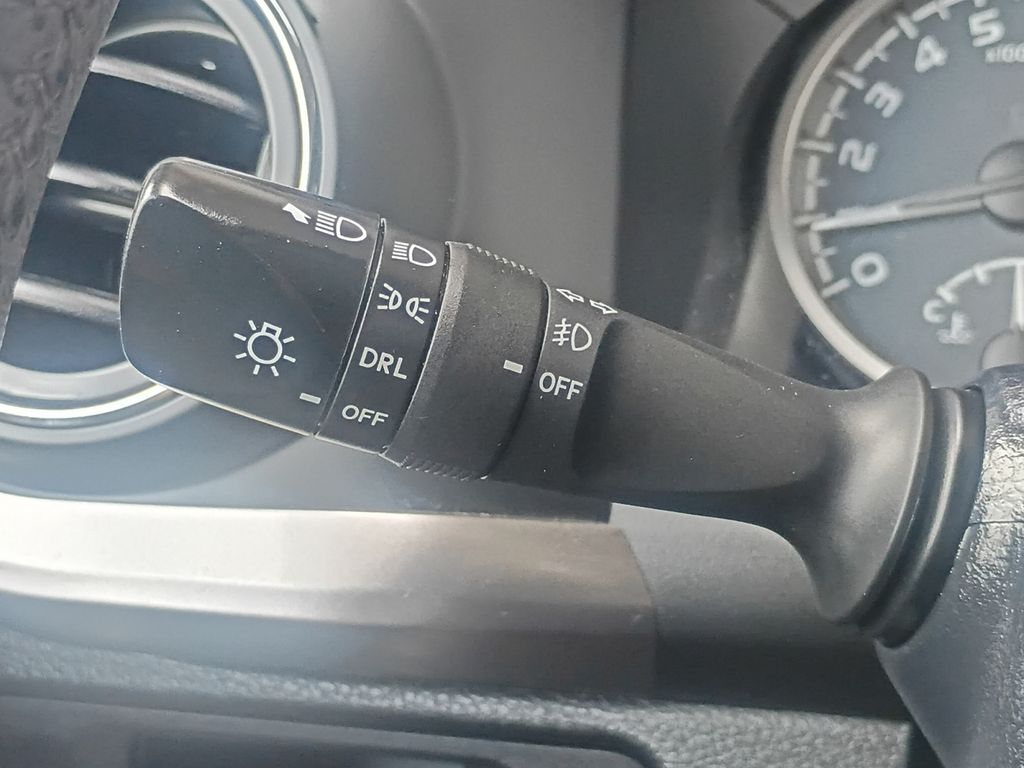 Used Car 2019 Toyota Tacoma  Sr5 For Sale Under $30,000 In Austin, Texas