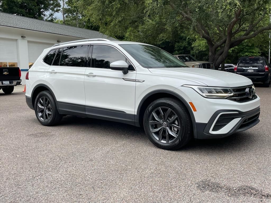 Opal White 2023 Volkswagen Tiguan SUV / Crossover Front-Wheel Drive 8-Speed Automatic