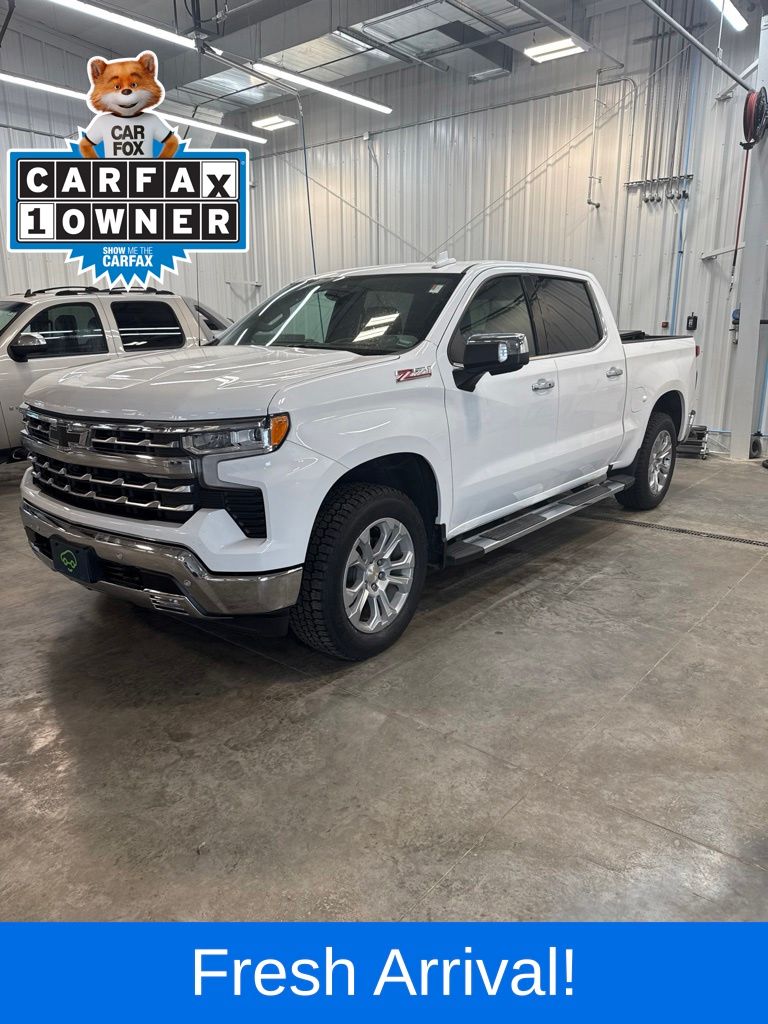2025 Chevrolet Silverado 1500 LTZ Crew Cab 4WD