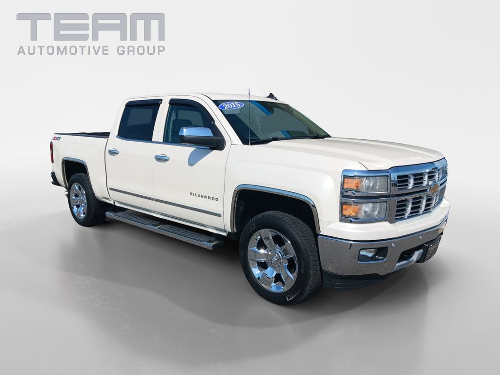 White Diamond Clearcoat 2015 Chevrolet Silverado 1500 Pickup Truck Four-Wheel Drive 8-Speed Automatic Overdrive