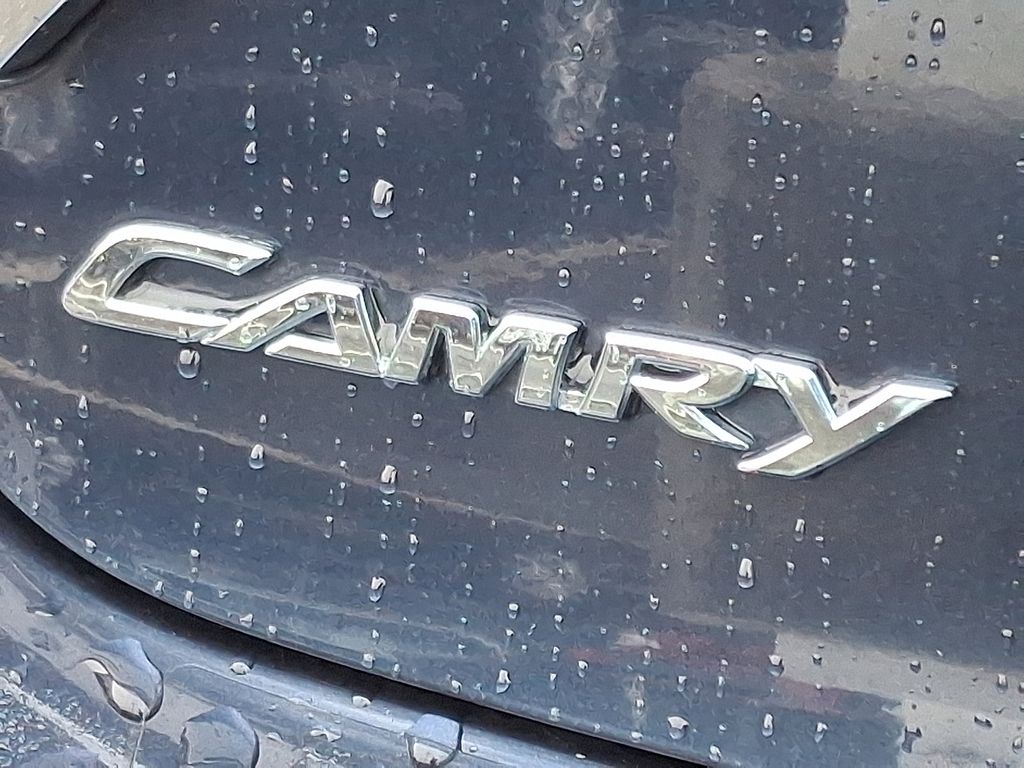 Thumbnail: 2015 Toyota Camry - 30