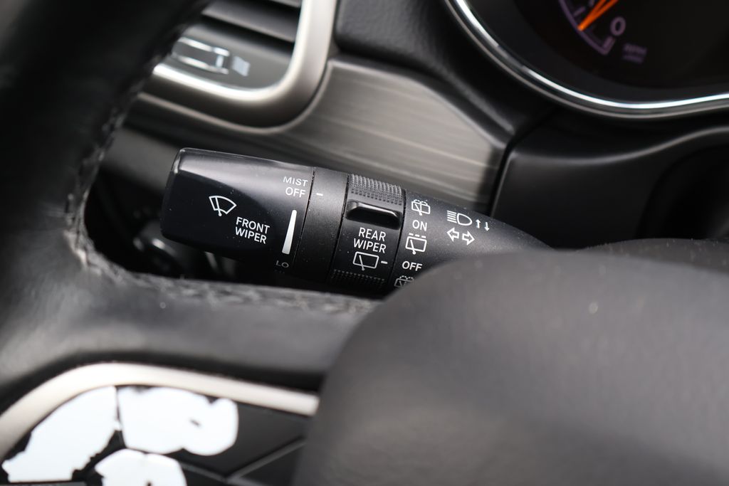 Thumbnail: 2019 Jeep Grand Cherokee - 22