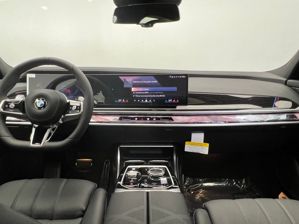 Thumbnail: 2026 BMW 7 Series - 11