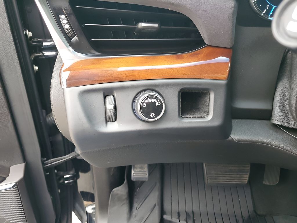 Used Car 2017 Cadillac Escalade  Luxury For Sale Under $30,000 In Austin, Texas