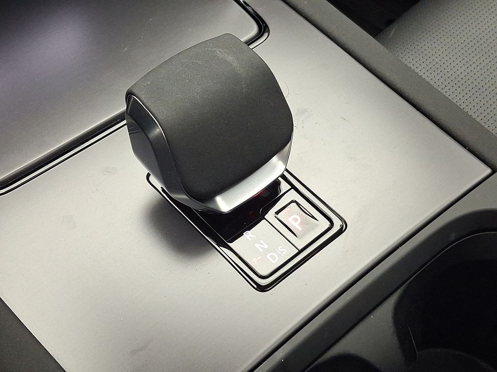 Thumbnail: 2025 Land Rover Discovery Sport - 16