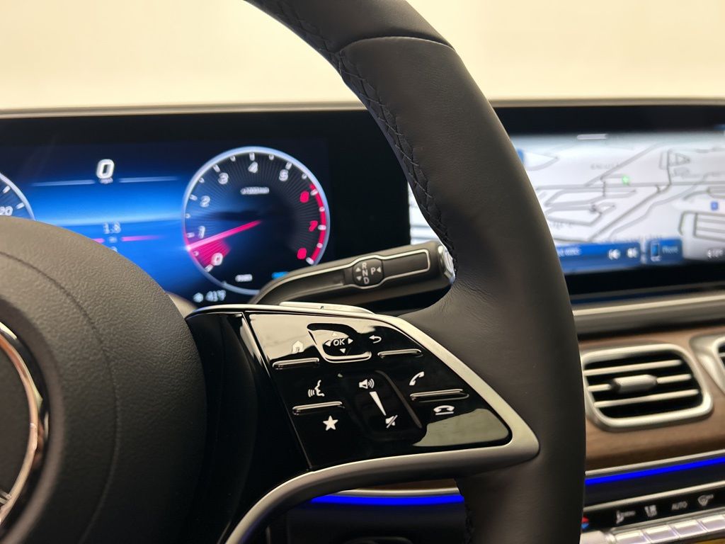 Thumbnail: 2026 Mercedes-Benz GLE - 15