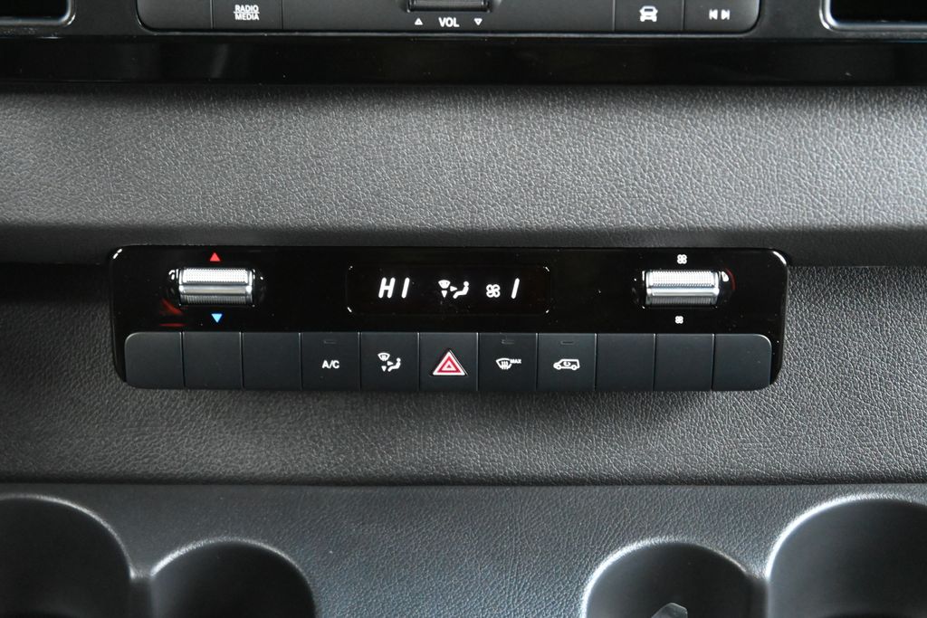 Thumbnail: 2026 Mercedes-Benz Sprinter - 24