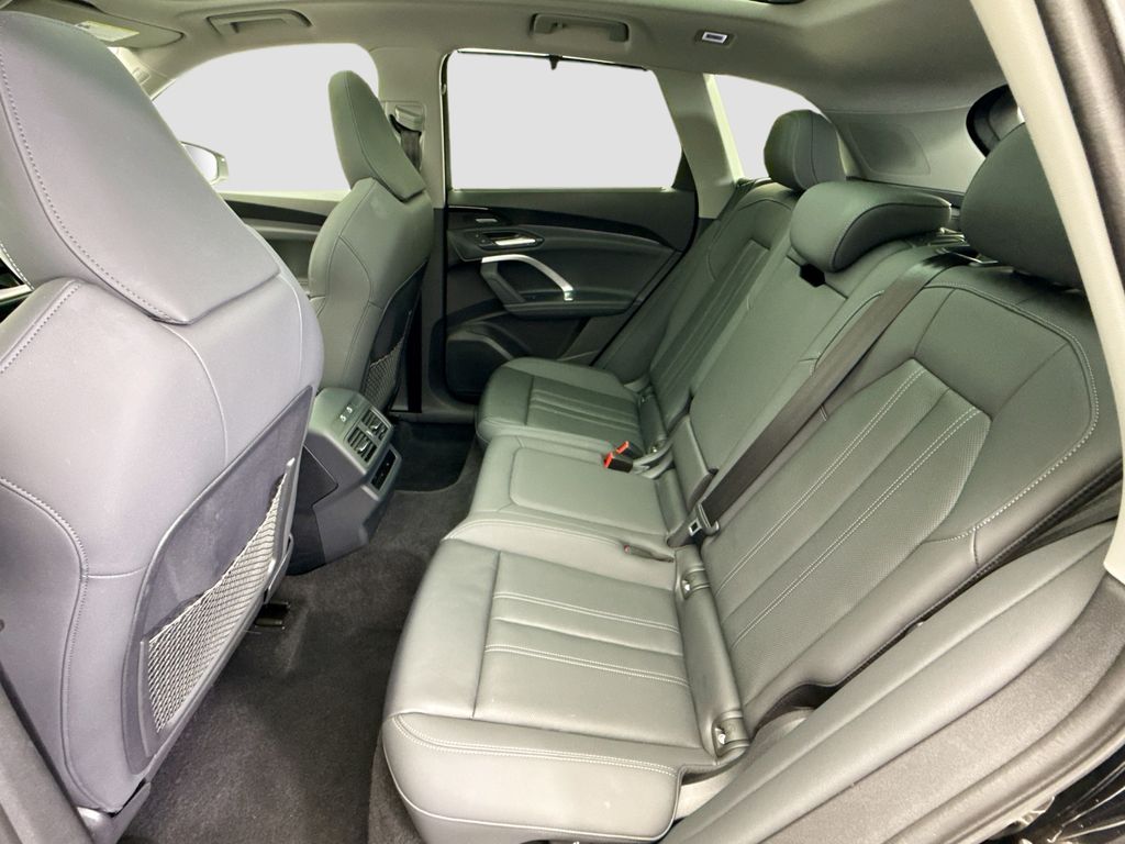 Thumbnail: 2025 Audi Q5 - 20