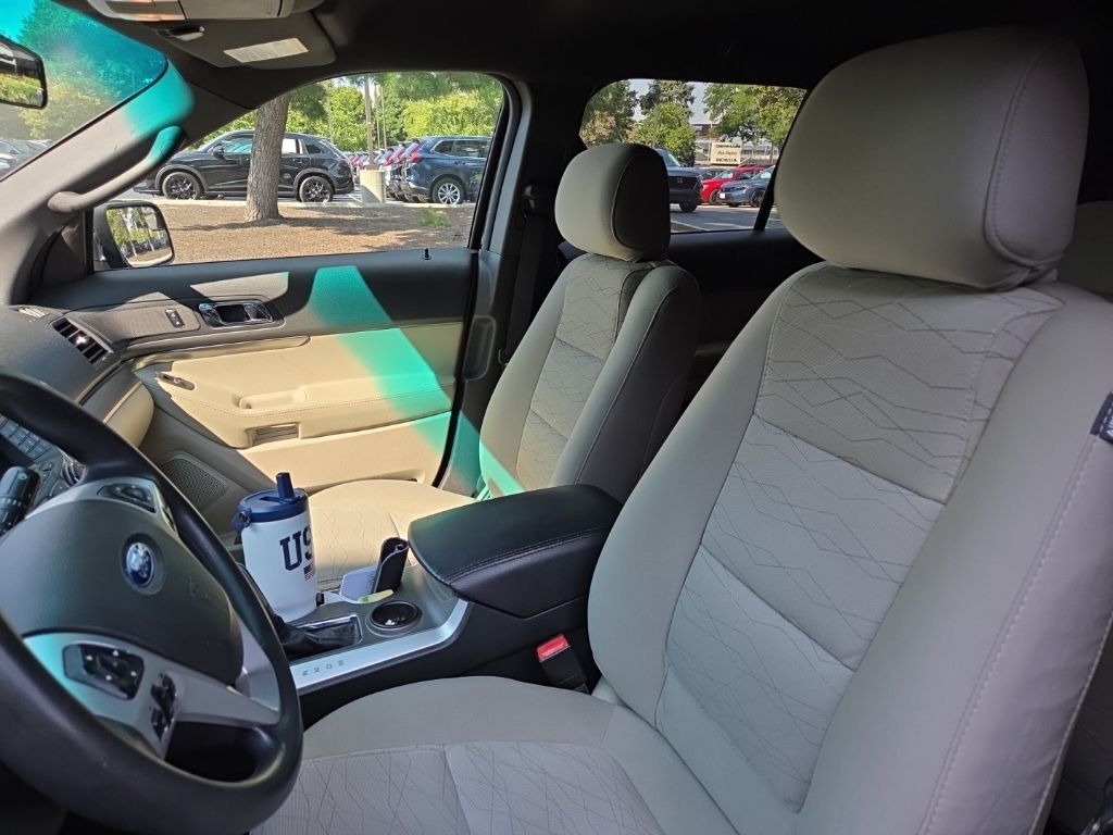 Used 2015 Black Ford Base image 13